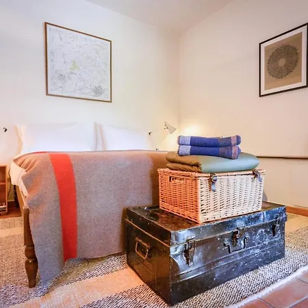 Apartment Mountain Refuge